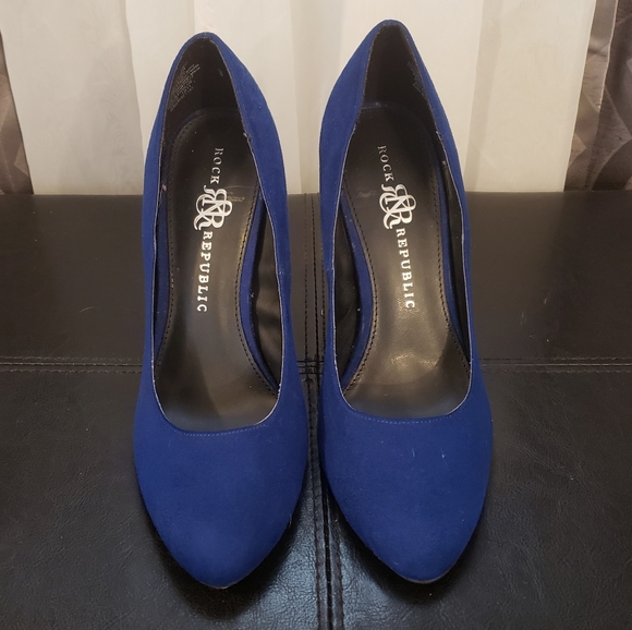 Rock & Republic Pumps - Picture 2 of 5